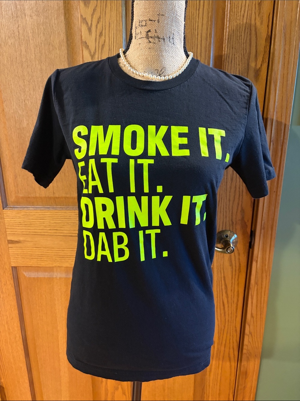 RISE sz SMALL dispo logo unisex black Tshirt smoke it eat it drink it cute fun